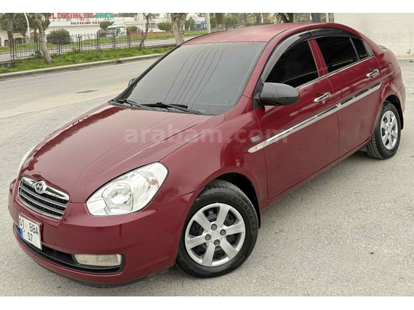 Aracım Hyundai Accent Era 1.5 CRDi-VGT Team 2007 Model ful bakımlı aile aracı.