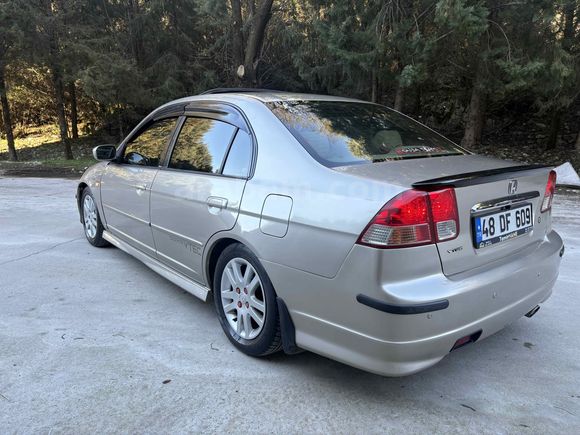 Sahibinden Honda Civic 1.6i VTEC ES 2005 Model 