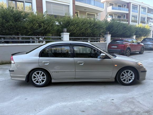 Sahibinden Honda Civic 1.6i VTEC ES 2005 Model 