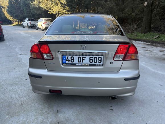 Sahibinden Honda Civic 1.6i VTEC ES 2005 Model 