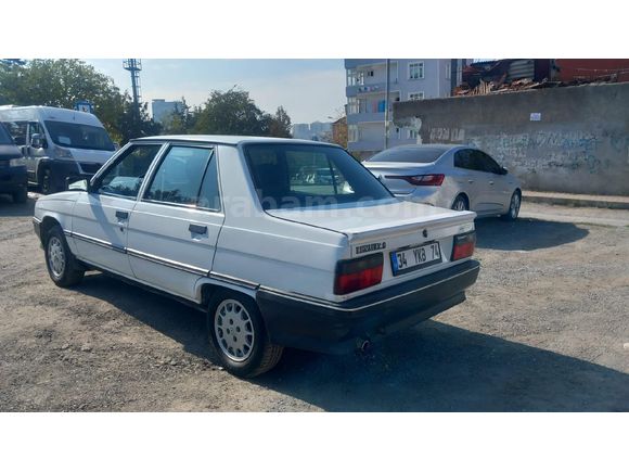 Sahibinden Renault R 9 1.4 Broadway gte Model  288.000 km Beyaz