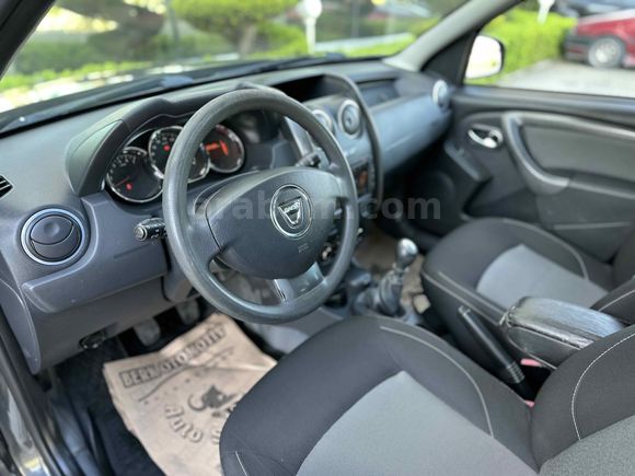 Galeriden Dacia Duster 1.5 dCi Laureate 2015 Model Manisa