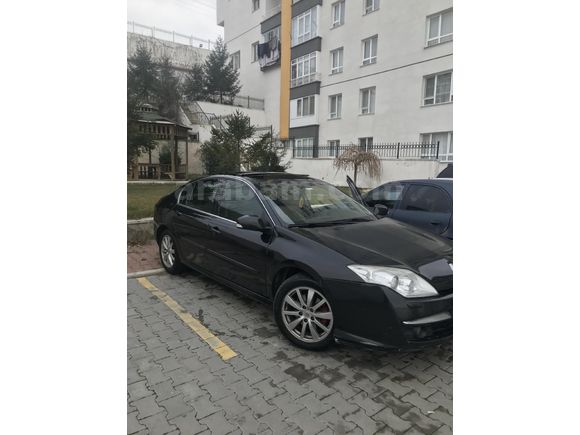 Sahibinden Renault Laguna 2.0 dCi Executive 2011 Model