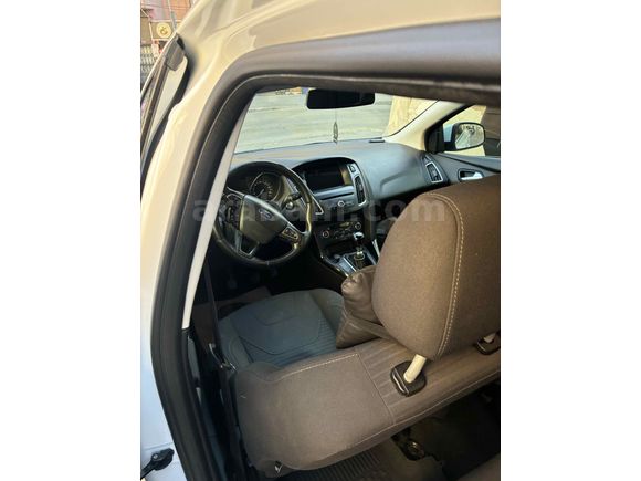 Sahibinden Ford Focus 1.6 TDCi Titanium 2015 Model 