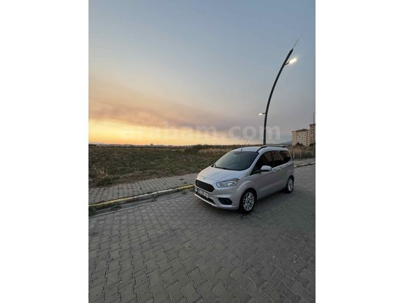 Sahibinden Ford Tourneo Courier 1.5 TDCi Titanium 2019 Model 