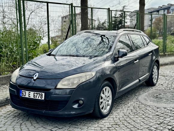 Sahibinden Renault Megane 1.5 dCi Sport Tourer Privilege 2012 Model 