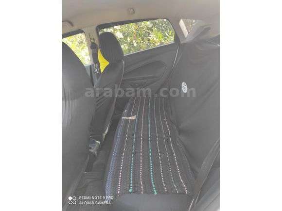 Sahibinden Ford Fiesta 1.4 Titanium 2012 Model