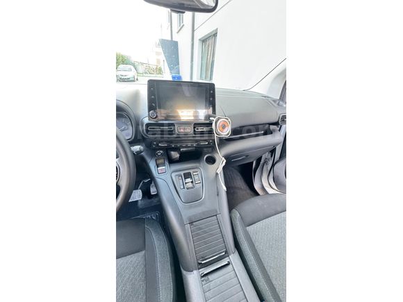 Sahibinden Fiat Doblo Combi 1.5 BlueHDi Premio Plus 2024 Model  35.500 km Beyaz