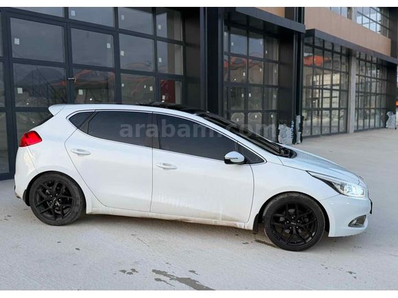 Sahibinden Kia Ceed 1.6 CRDi Concept Plus 2012 Model 