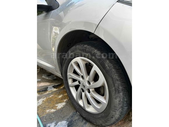Sahibinden Renault Fluence 1.6 Icon 2013 Model 