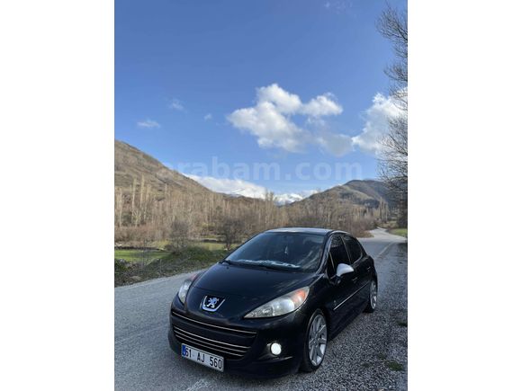 Sahibinden Peugeot 207 1.4 HDi Envy 2011 Model 