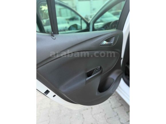 Galeriden Opel Astra 1.4 T Dynamic 2016 Model Aydın 150.307 km Beyaz
