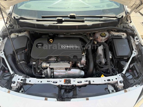 Galeriden Opel Astra 1.4 T Dynamic 2016 Model Aydın 150.307 km Beyaz