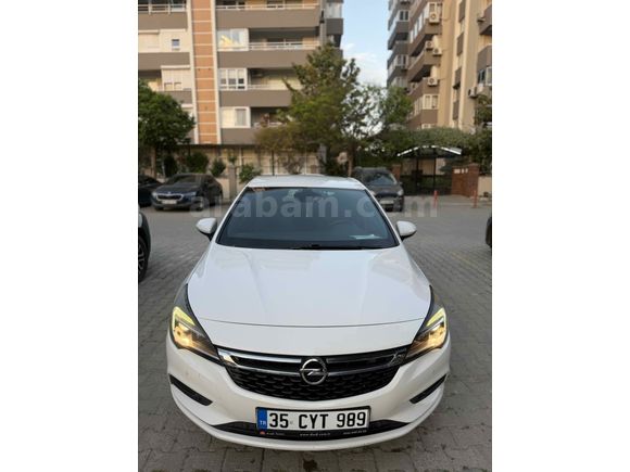 Galeriden Opel Astra 1.4 T Dynamic 2016 Model Aydın 150.307 km Beyaz