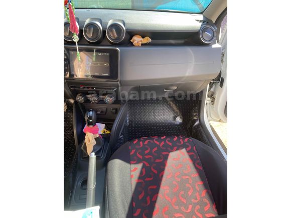  Sahibinden 4*2 Dacia Duster 1.3 Tce Comfort 2022 Model 
