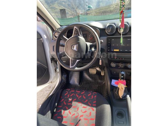  Sahibinden 4*2 Dacia Duster 1.3 Tce Comfort 2022 Model 