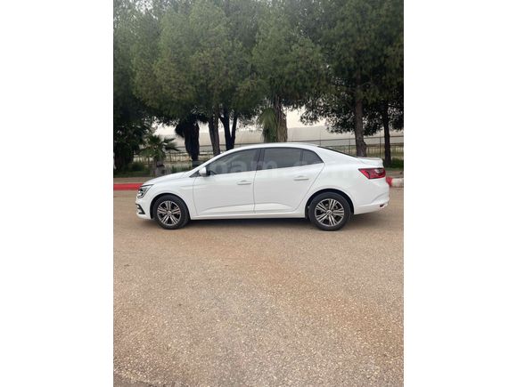Sahibinden Renault Megane 1.3 TCe Touch 2025 Model 
