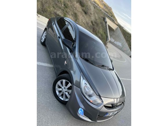 Sahibinden Hyundai Accent Blue 1.6 CRDI Mode Plus 2012 Model 