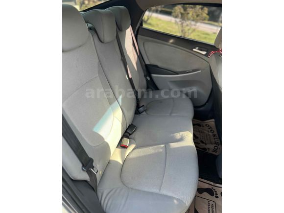 Sahibinden Hyundai Accent Blue 1.6 CRDI Mode Plus 2012 Model 