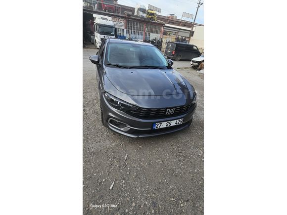 Sahibinden Fiat Egea 1.6 Multijet Lounge 2023 Model  112.000 km Gri (titanyum)