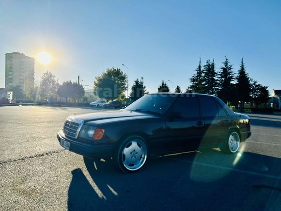 Sahibinden Mercedes - Benz 200 1988 Model  381000 km Bordo