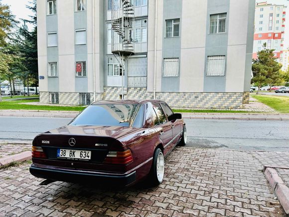 Sahibinden Mercedes - Benz 200 1988 Model  381000 km Bordo