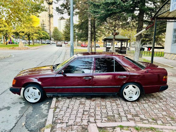 Sahibinden Mercedes - Benz 200 1988 Model  381000 km Bordo