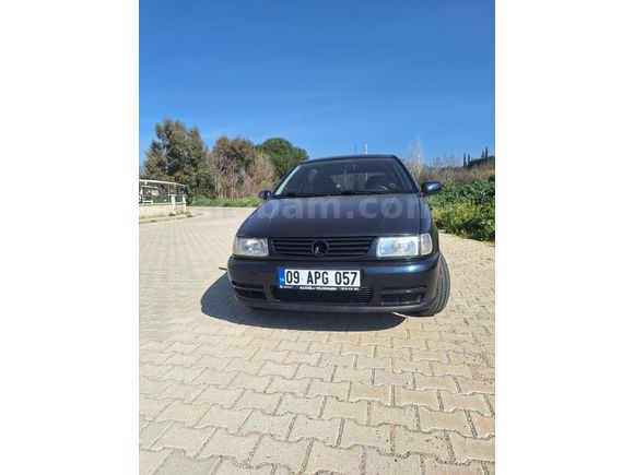 Sahibinden temiz masrafsız değişensiz 100bg safkan benzinliVolkswagen Polo 1.6 1999 Model