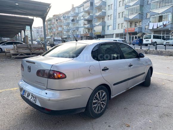 Sahibinden Seat Cordoba 1.4 TDI Basic 2004 Model  315.000 km Gri (Gümüş)