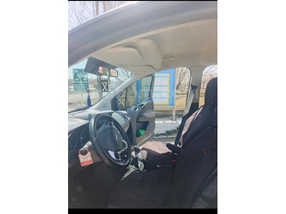 Sahibinden Ford Tourneo Courier 1.5 TDCi Titanium Plus 2021 Model