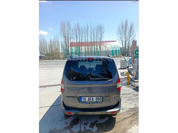 Sahibinden Ford Tourneo Courier 1.5 TDCi Titanium Plus 2021 Model