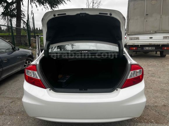 Sahibinden Honda Civic 1.6i VTEC Eco Elegance 2013 Model 