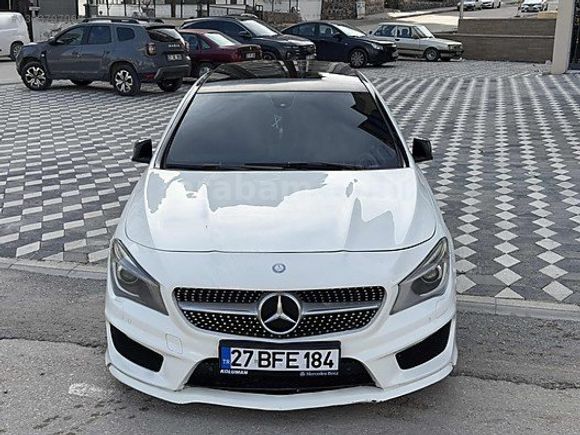 2014 CLA 200 benzinli 163.000 km
