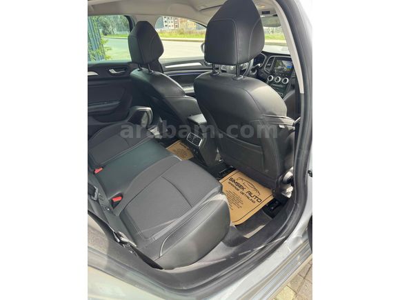 Sahibinden Renault Megane 1.3 TCe Icon 2025 Model 