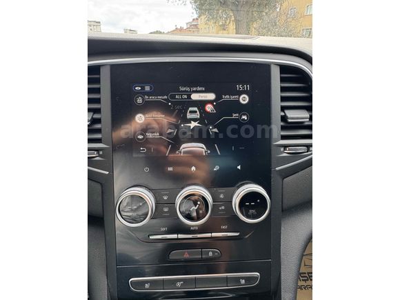 Sahibinden Renault Megane 1.3 TCe Icon 2025 Model 