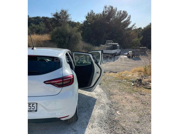 Sahibinden Renault Clio 1.0 SCe Joy 2022 Model 