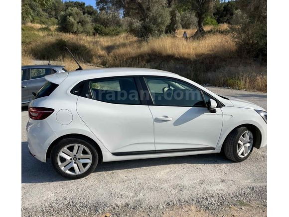 Sahibinden Renault Clio 1.0 SCe Joy 2022 Model 