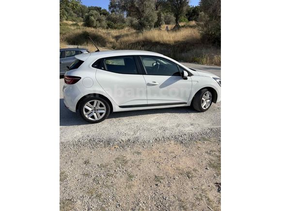 Sahibinden Renault Clio 1.0 SCe Joy 2022 Model 