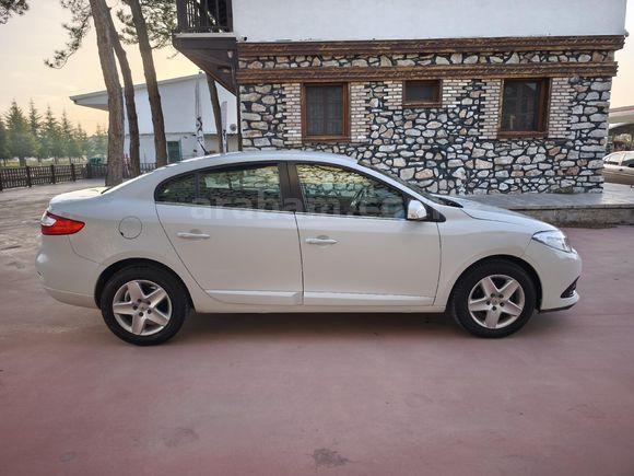 Hatasız Boyasız Tramersiz  Fluence 1.5 dCi Touch 2015 Model Konya