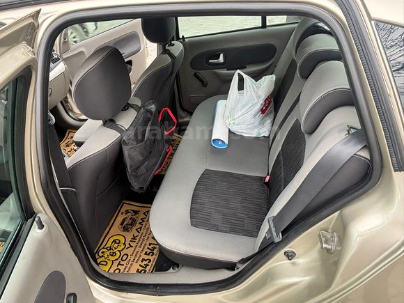 2. Sahibinden Renault Symbol 1.4 Expression 2010 Model lpg li 155.899 km