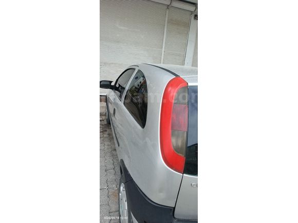 Sahibinden Opel Corsa 1.4 Elegance 2001 Model  370.000 km Bej