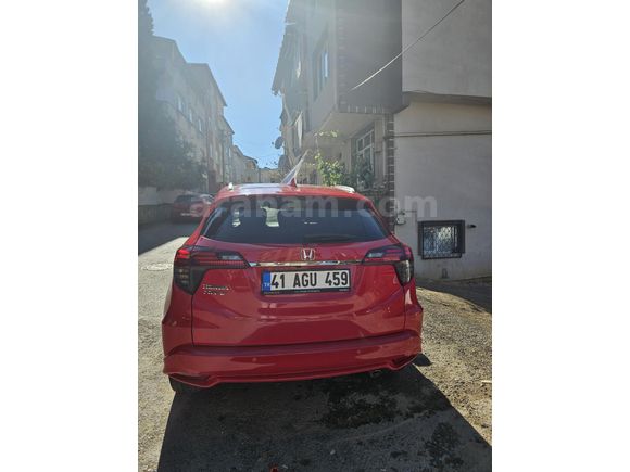 Sahibinden Honda HR-V 1.5 i-VTEC Executive 2020 Model