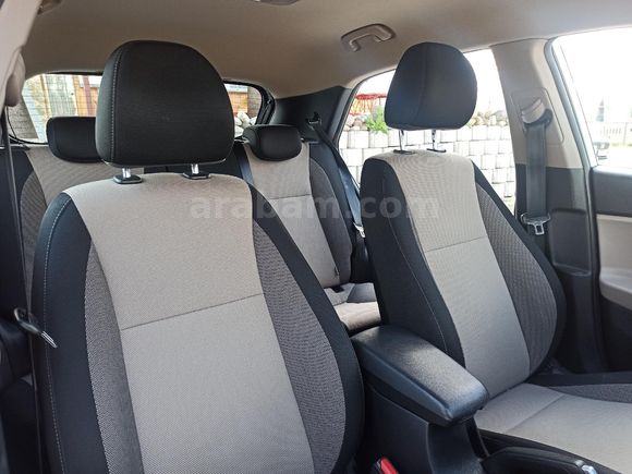 Sahibinden Hyundai i20 1.4 MPI Style Design 2019 Model Kocaeli 102.000 km Beyaz