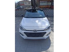 Sahibinden Hyundai i20 1.4 MPI Style Design 2019 Model Kocaeli 102.000 km Beyaz