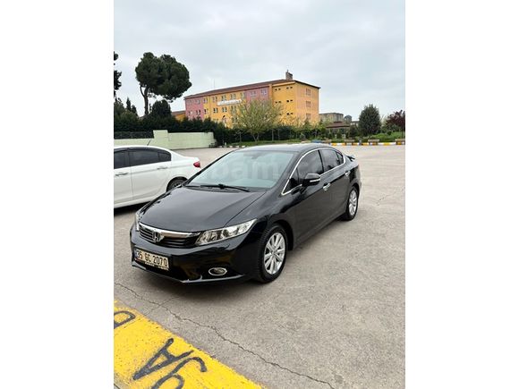 Sahibinden Honda Civic 1.6i VTEC Eco Elegance 2014 Model 