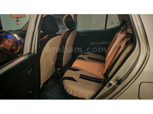 Sahibinden Hyundai i10 1.1 Team 2010 Model