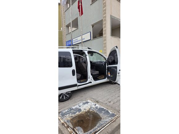 Sahibinden Fiat Fiorino Cargo 1.3 Multijet Active 2009 Model  249.000 km Beyaz