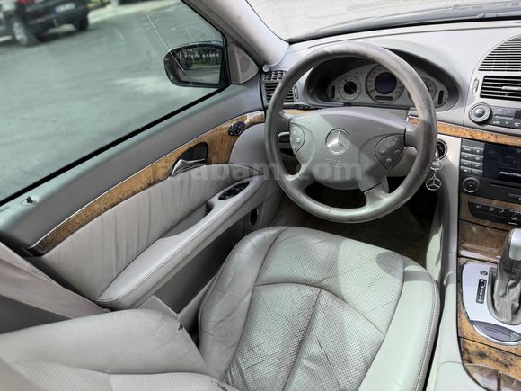 FEVZİ SÜLDÜR'DEN 2004 MODEL MERCEDES-BENZ E 200 KOMP. AVANTGARDE // DEĞİŞENSİZ