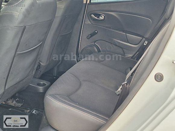 CLİO4 1.5DCİ TOUCH OTOMATİK VİTES 175.000 KMDE TERTEMİZ
