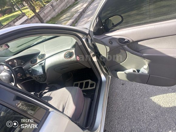 Sahibinden Ford Focus 1.6 Ambiente 2001 Model